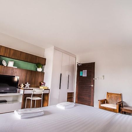 Central Place Serviced Apartment Chonburi Bagian luar foto