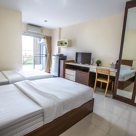 Central Place Serviced Apartment Chonburi Bagian luar foto