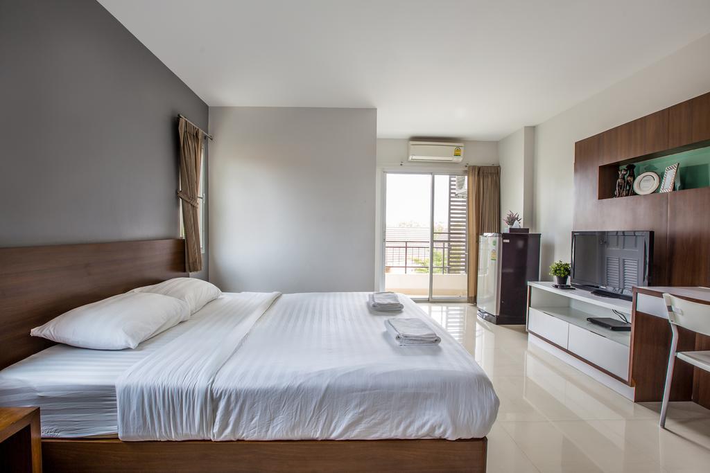 Central Place Serviced Apartment Chonburi Bagian luar foto