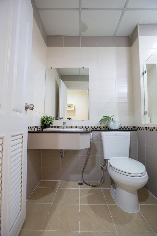Central Place Serviced Apartment Chonburi Bagian luar foto
