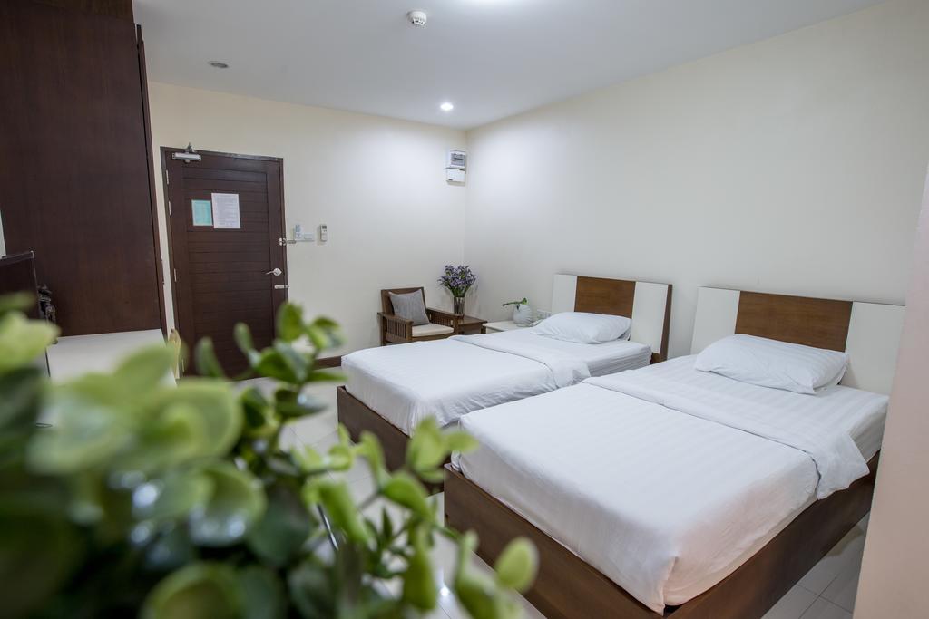 Central Place Serviced Apartment Chonburi Bagian luar foto